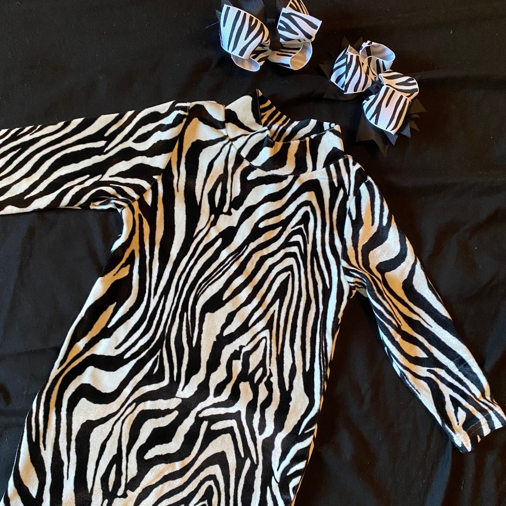 Zebra print bodycon w/ matching bows